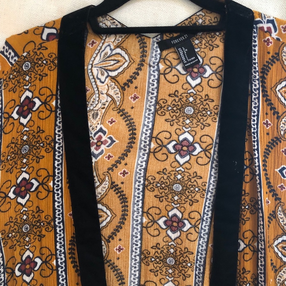 Patterned Cardigan - Picture 3 of 7